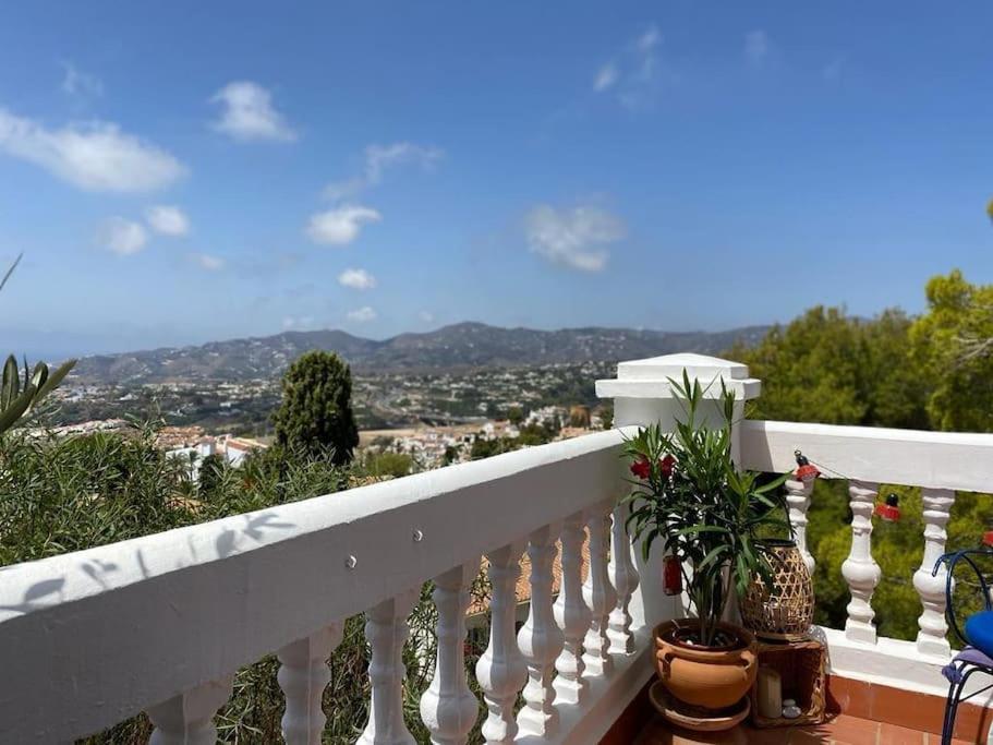 נרחה Precioso Apartamento Mandarinos Con Vistas Al Mar מראה חיצוני תמונה