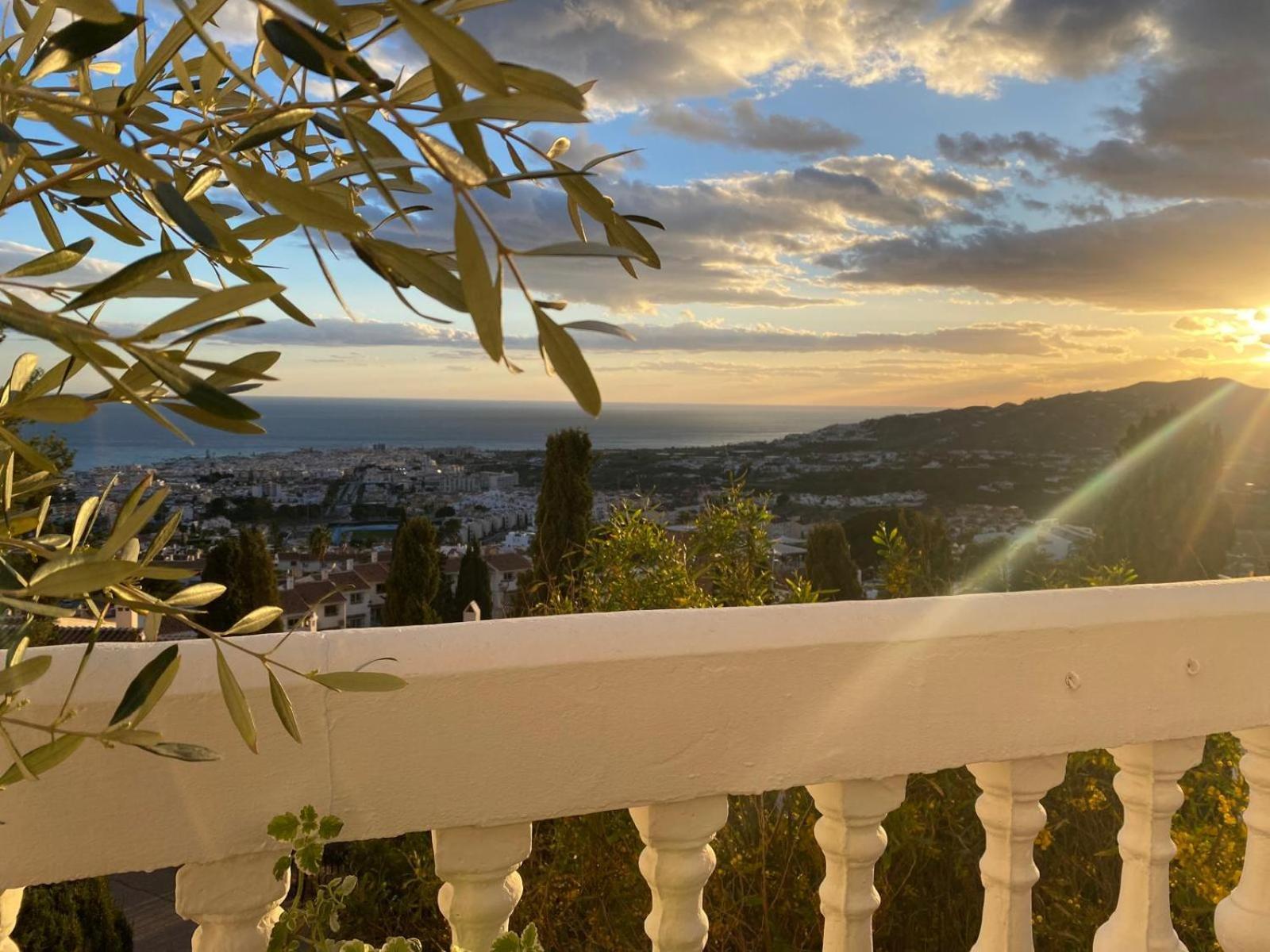 נרחה Precioso Apartamento Mandarinos Con Vistas Al Mar מראה חיצוני תמונה